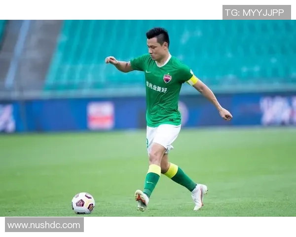 武汉羽毛球队在邀请赛中以78分稳居积分榜首位,展现强劲实力 武汉羽毛球队在邀请赛中以78分稳居积分榜首位,展现强劲实力